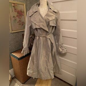 Burberry McKayla trench champagne nylon sz 12 vintage y2k 2005 tan shimmery